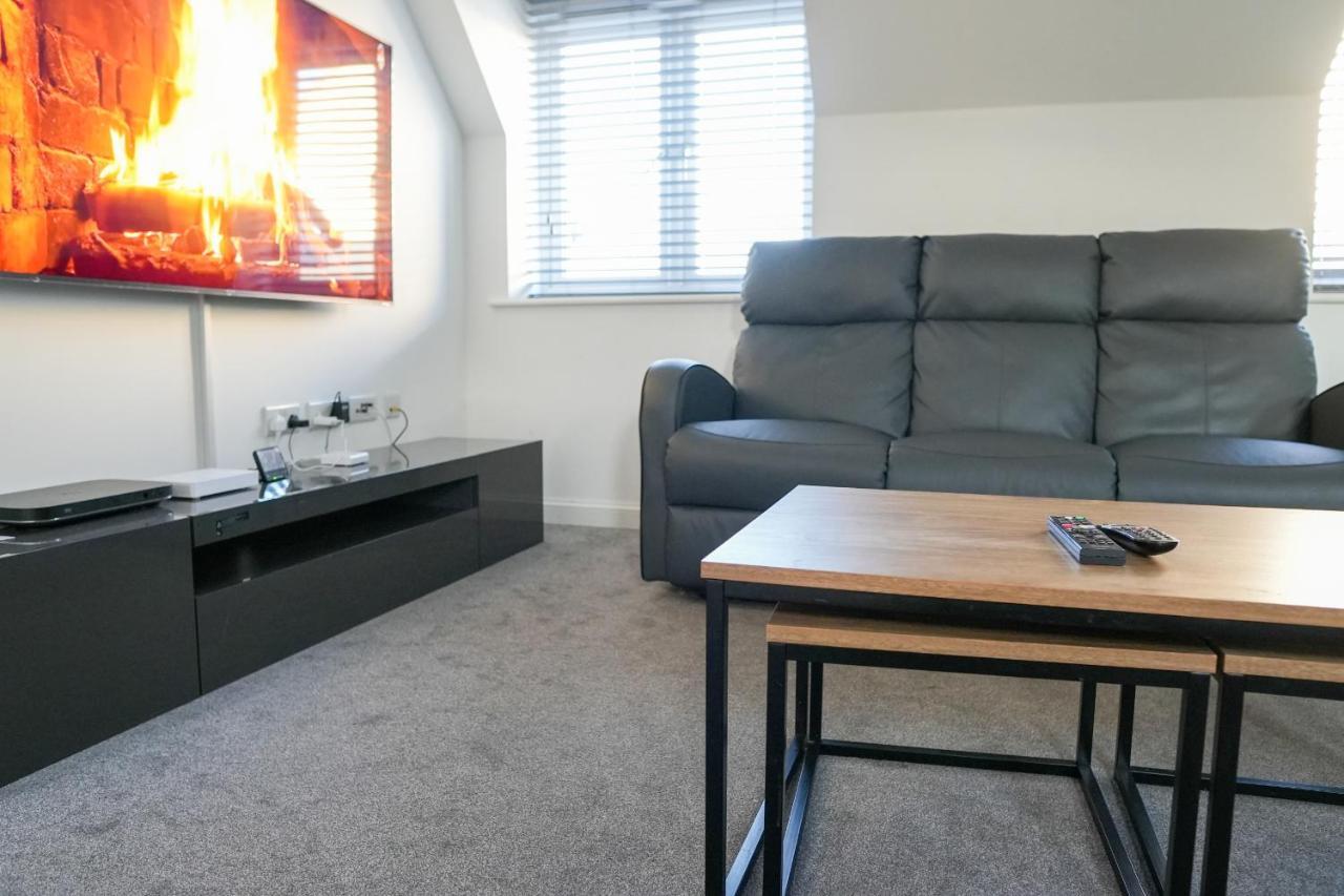 Appartement Stunning Two-bedroom At A3ree, Free Parking, Near Cribbs Causeway Mall Bristol
