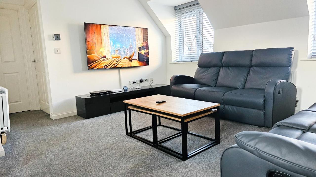 Stunning Two-bedroom At A3ree, Free Parking, Near Cribbs Causeway Mall Apartamento *