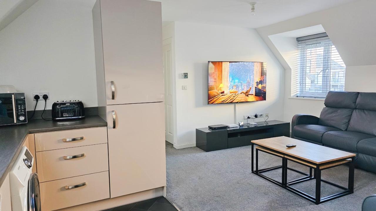 Apartamento Stunning Two-bedroom At A3ree, Free Parking, Near Cribbs Causeway Mall